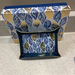 Lilly Pulitzer Blue and Gold Leaf Pattern Tray